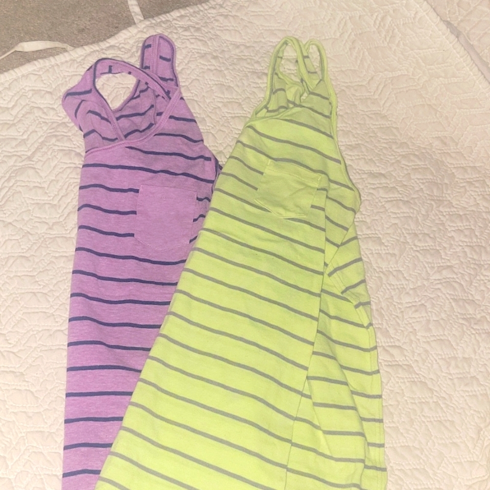 2 for 1 Under Armour tanks